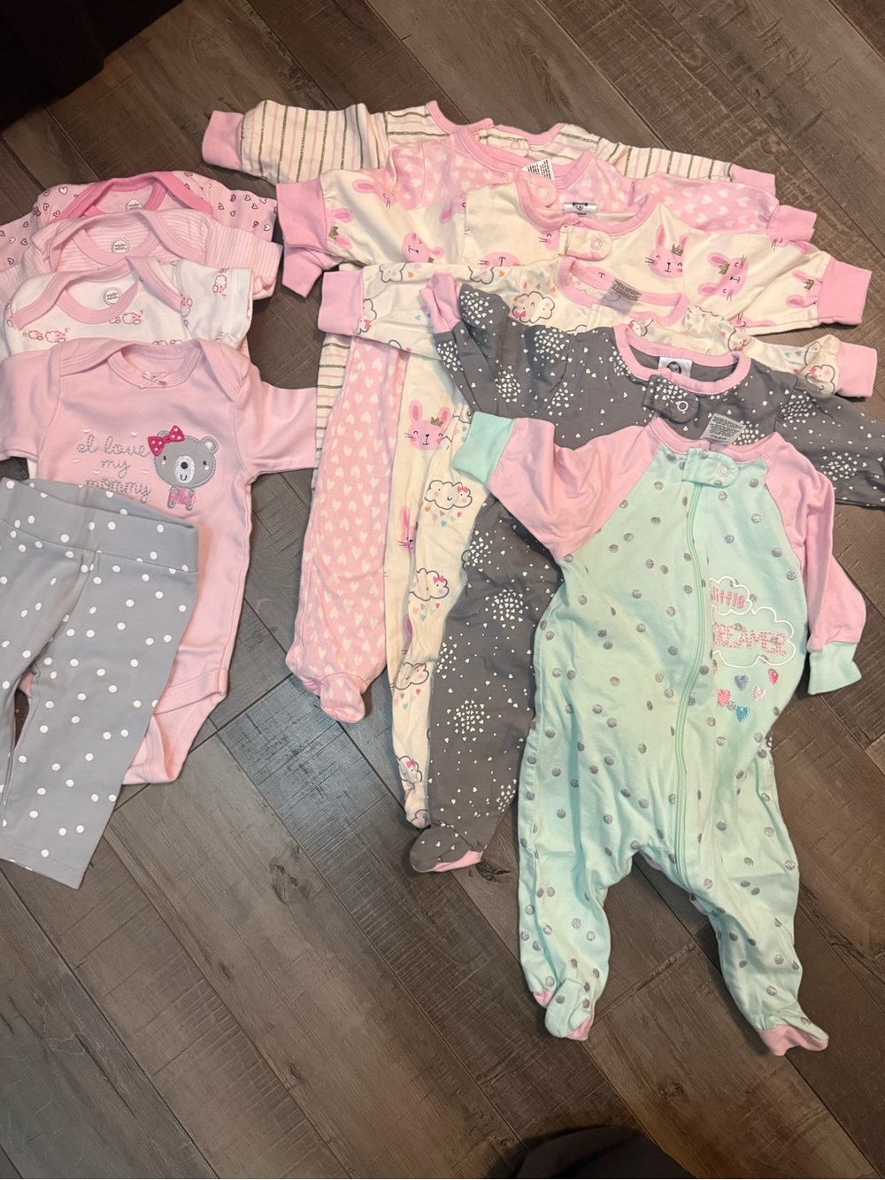 wonder nation Pink, Mint, Gray and Cream Footed One-Piece Sleepers - 6-Pack Look